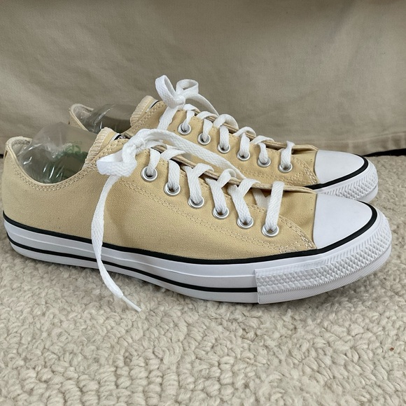 Converse Shoes - Brand New Chuck Taylor All star - seasonal beige women’s 11/mens 9- New
